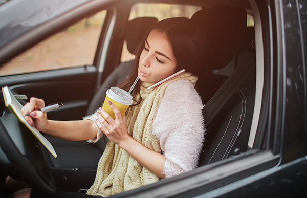 5 Dangerous Habits Teenage Drivers Must Avoid | B&C Auto Center